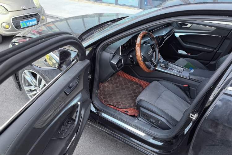 Used Audi A6L 2020 40 TFSI Luxury Dynamic Edition Driver Seat