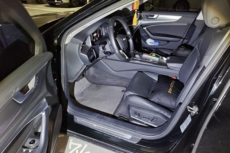 Used Audi A6L 2020 45 TFSI Prestige Elegant Edition Driver Seat