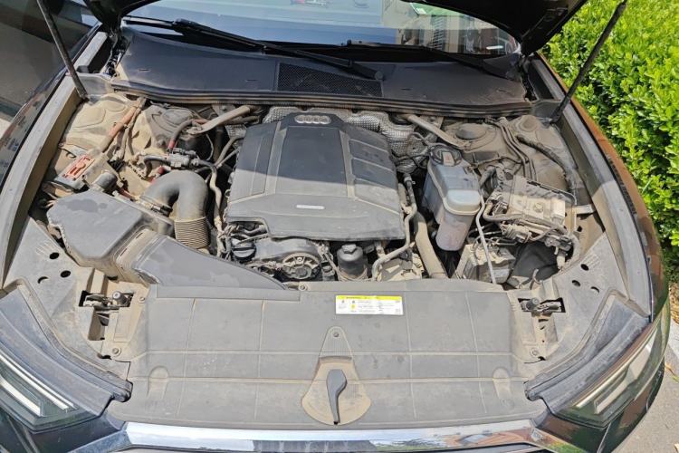 Used Audi A6L 2020 40 TFSI Luxury Dynamic Edition Engine Bay