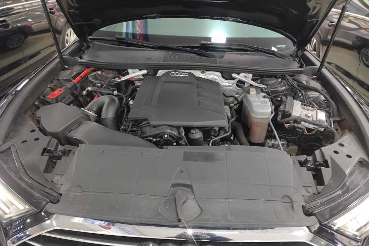 Used Audi A6L 2020 40 TFSI Luxury Prestige Edition Engine Bay