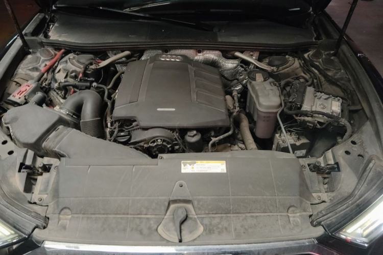 Used Audi A6L 2020 40 TFSI Luxury Dynamic Edition Engine Bay
