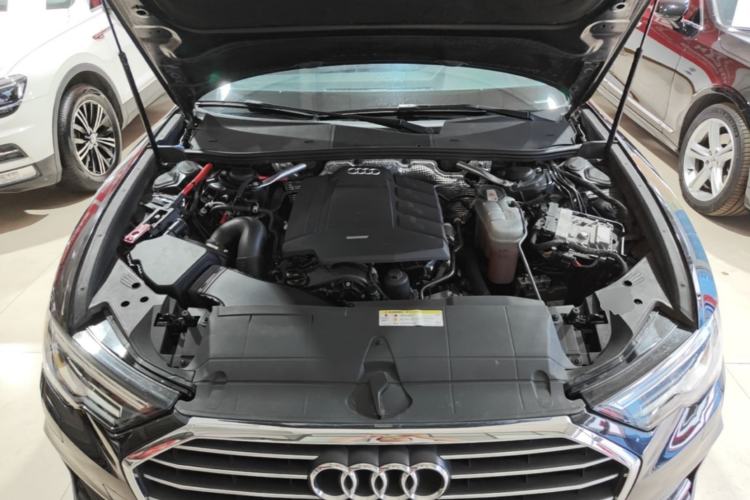 Used Audi A6L 2020 40 TFSI Luxury Dynamic Edition Engine Bay