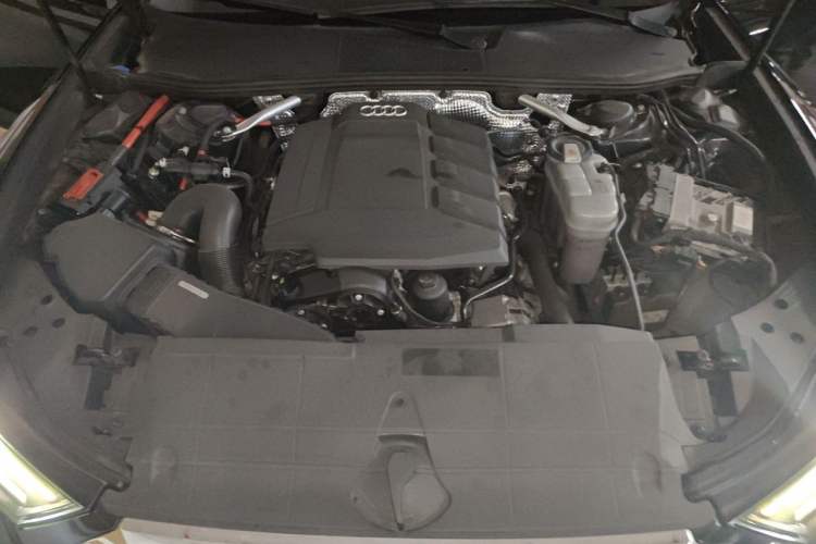 Used Audi A6L 2020 40 TFSI Luxury Dynamic Edition Engine Bay