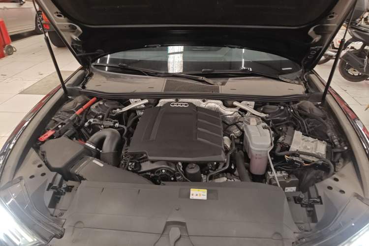 Used Audi A6L 2020 45 TFSI Prestige Elegant Edition Engine Bay