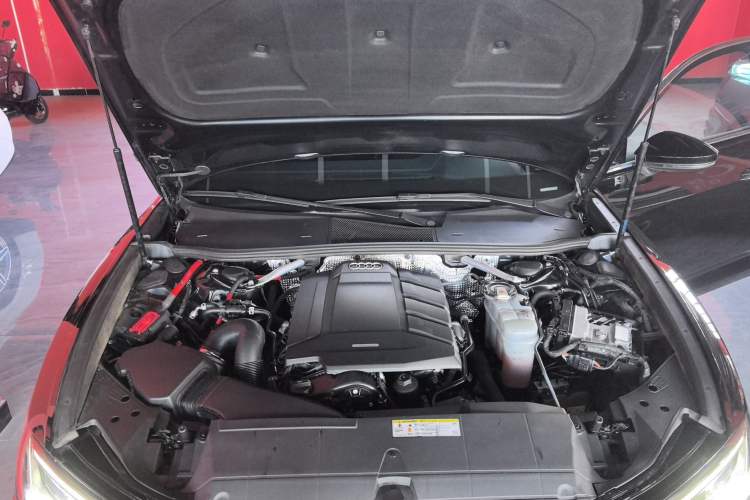 Used Audi A6L 2020 45 TFSI Prestige Elegant Edition Engine Bay