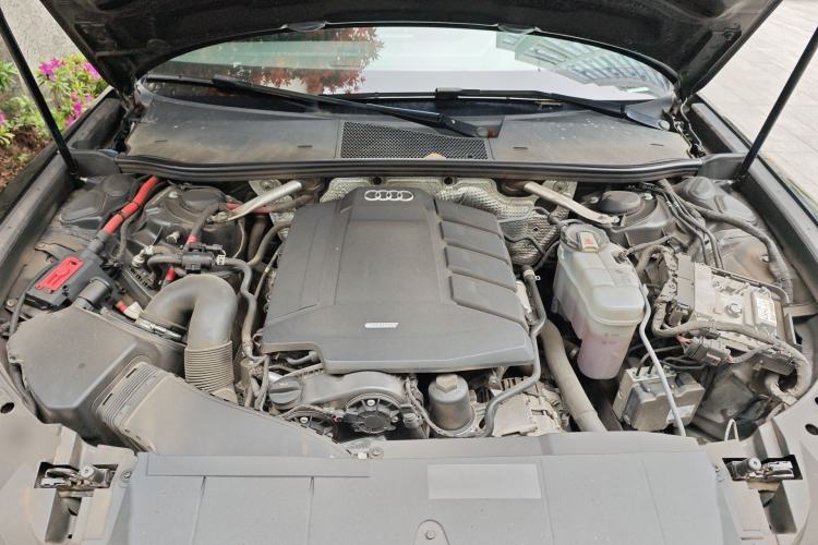 Used Audi A6L 2020 45 TFSI Prestige Dynamic Edition Engine Bay
