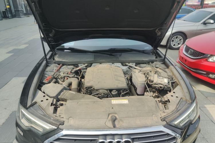 Used Audi A6L 2020 40 TFSI Luxury Dynamic Edition Engine Bay