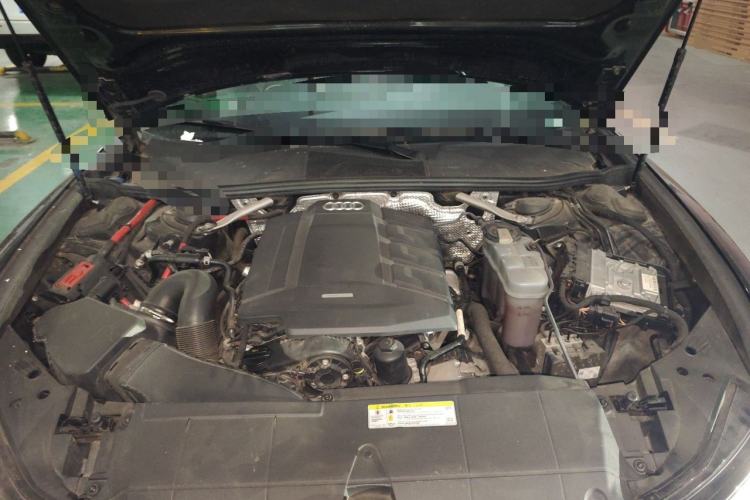 Used Audi A6L 2020 40 TFSI Luxury Dynamic Edition Engine Bay