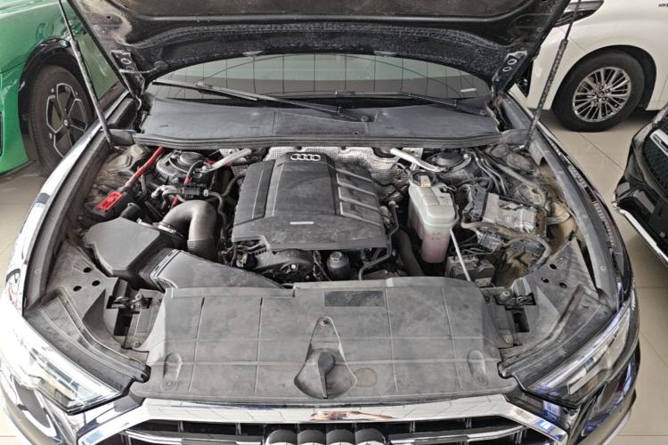Used Audi A6L 2020 40 TFSI Luxury Dynamic Edition Engine Bay