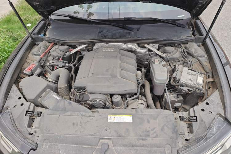 Used Audi A6L 2020 40 TFSI Luxury Dynamic Edition Engine Bay