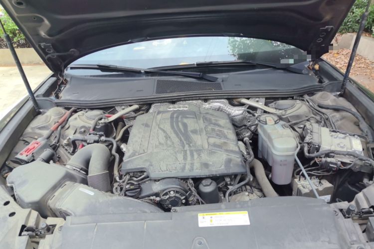 Used Audi A6L 2020 40 TFSI Luxury Prestige Edition Engine Bay