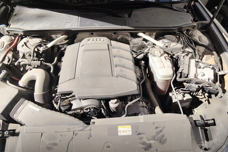 Used Audi A6L 2020 40 TFSI Luxury Dynamic Edition Engine Bay