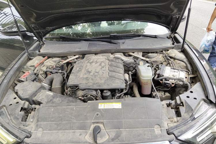 Used Audi A6L 2020 40 TFSI Luxury Dynamic Edition Engine Bay