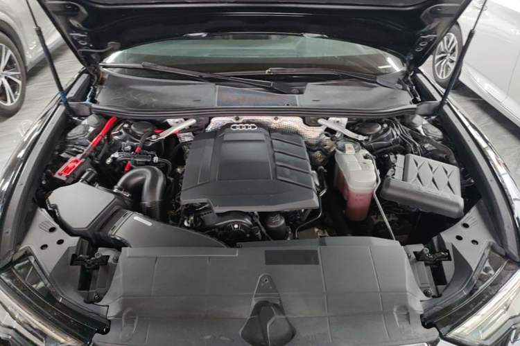 Used Audi A6L 2020 45 TFSI Prestige Dynamic Edition Engine Bay
