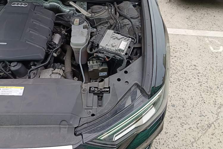 Used Audi A6L 2020 40 TFSI Luxury Dynamic Edition Engine Bay Left