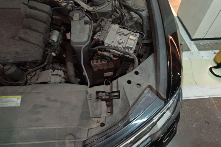 Used Audi A6L 2020 40 TFSI Luxury Dynamic Edition Engine Bay Left