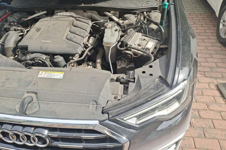 Used Audi A6L 2020 40 TFSI Luxury Dynamic Edition Engine Bay Left