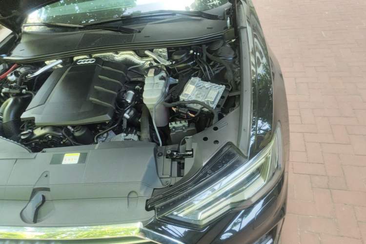 Used Audi A6L 2020 40 TFSI Luxury Dynamic Edition Engine Bay Left