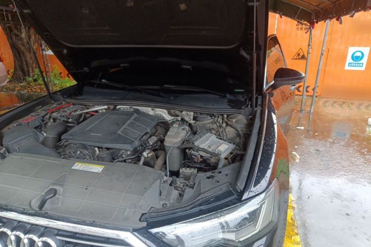 Used Audi A6L 2020 40 TFSI Luxury Dynamic Edition Engine Bay Left