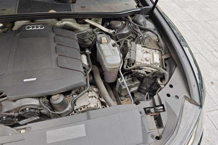 Used Audi A6L 2020 45 TFSI Prestige Dynamic Edition Engine Bay Left