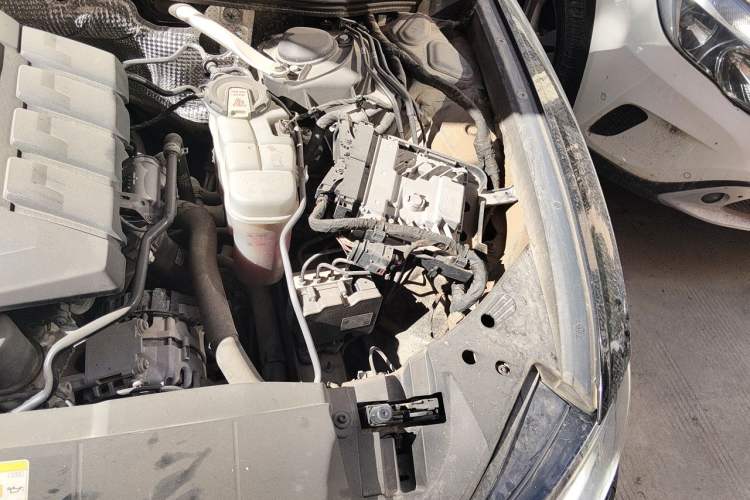 Used Audi A6L 2020 40 TFSI Luxury Dynamic Edition Engine Bay Left