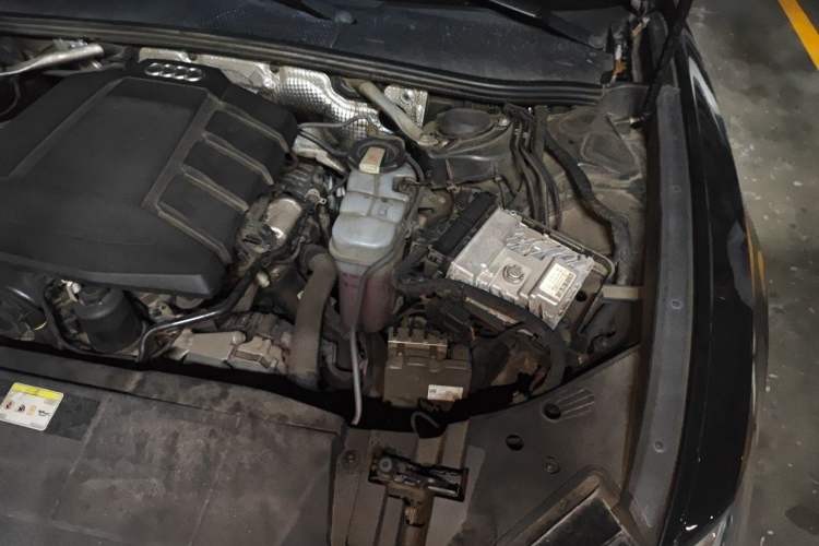 Used Audi A6L 2020 45 TFSI Prestige Dynamic Edition Engine Bay Left