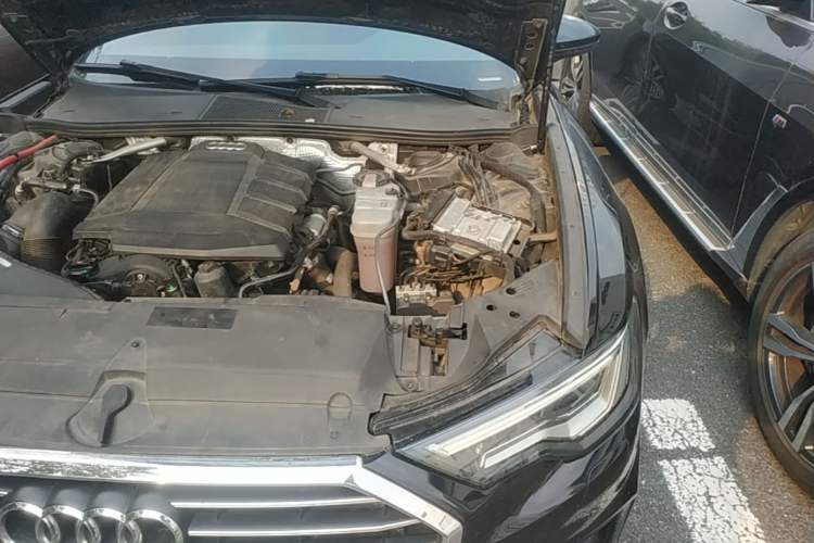 Used Audi A6L 2020 40 TFSI Luxury Dynamic Edition Engine Bay Left