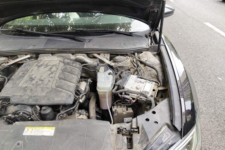 Used Audi A6L 2020 40 TFSI Luxury Dynamic Edition Engine Bay Left