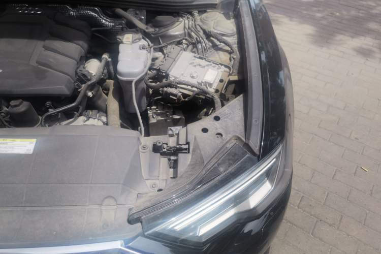 Used Audi A6L 2020 40 TFSI Luxury Prestige Edition Engine Bay Left