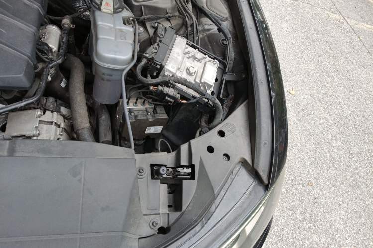 Used Audi A6L 2020 40 TFSI Luxury Dynamic Edition Engine Bay Left