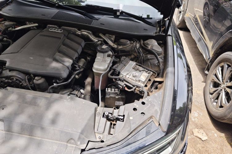 Used Audi A6L 2020 40 TFSI Luxury Dynamic Edition Engine Bay Left