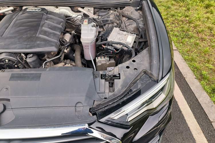 Used Audi A6L 2020 45 TFSI Prestige Dynamic Edition Engine Bay Left