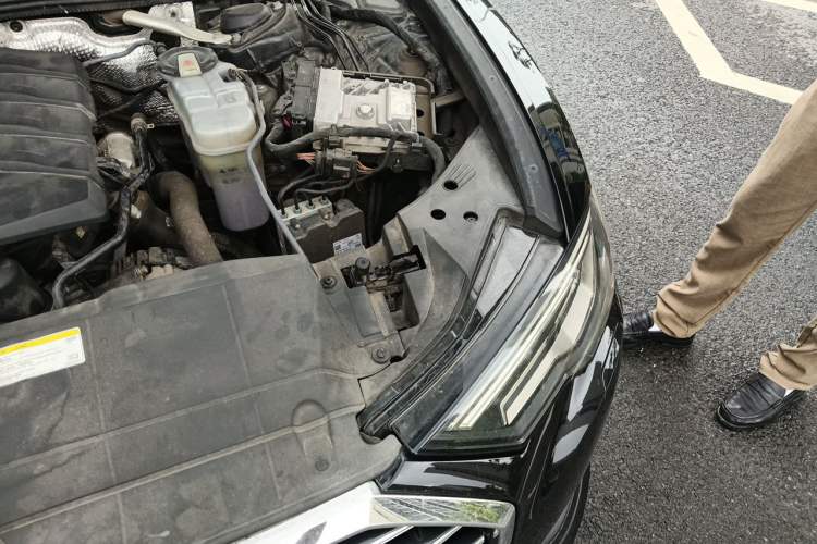 Used Audi A6L 2020 45 TFSI Prestige Elegant Edition Engine Bay Left