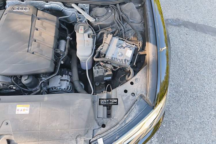 Used Audi A6L 2020 45 TFSI Prestige Dynamic Edition Engine Bay Left