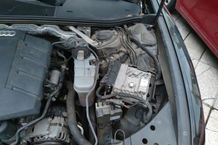 Used Audi A6L 2020 40 TFSI Luxury Dynamic Edition Engine Bay Left
