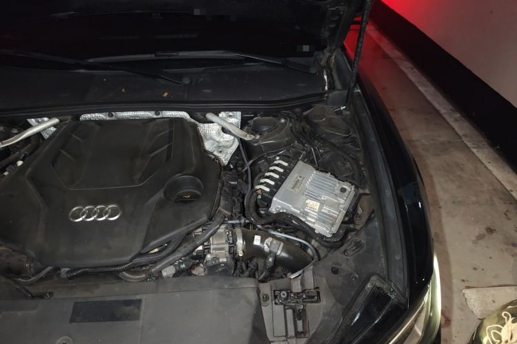 Used Audi A6L 2020 55 TFSI quattro Prestige Dynamic Edition Engine Bay Left