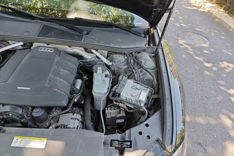 Used Audi A6L 2020 45 TFSI Prestige Elegant Edition Engine Bay Left