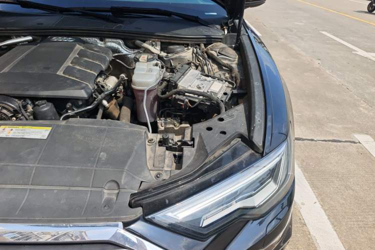Used Audi A6L 2020 40 TFSI Luxury Dynamic Edition Engine Bay Left