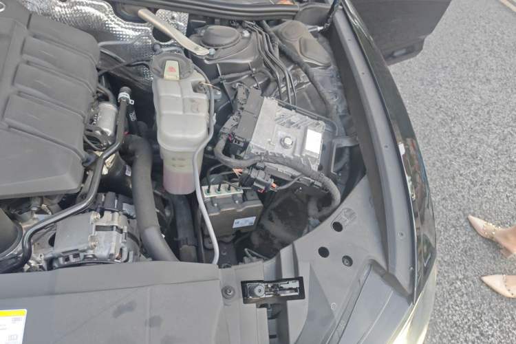 Used Audi A6L 2020 40 TFSI Luxury Dynamic Edition Engine Bay Left