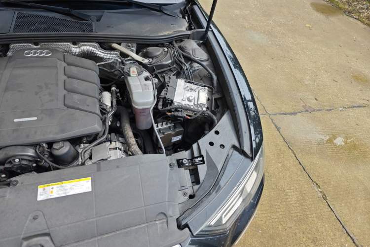 Used Audi A6L 2020 40 TFSI Luxury Dynamic Edition Engine Bay Left