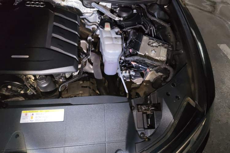 Used Audi A6L 2020 40 TFSI Luxury Dynamic Edition Engine Bay Left