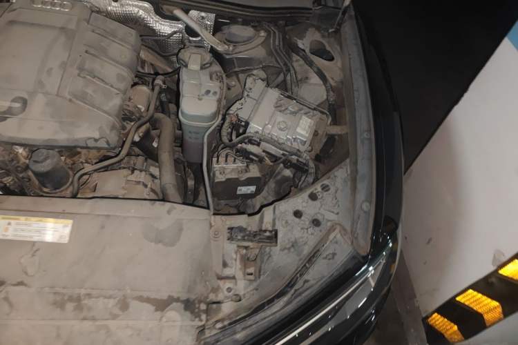 Used Audi A6L 2020 40 TFSI Luxury Dynamic Edition Engine Bay Left