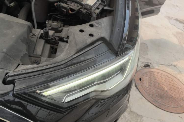 Used Audi A6L 2020 45 TFSI Prestige Dynamic Edition Engine Bay Left