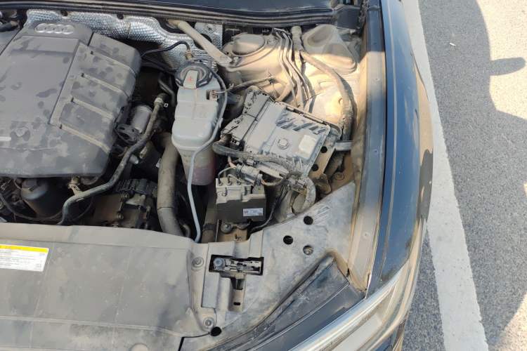 Used Audi A6L 2020 40 TFSI Luxury Dynamic Edition Engine Bay Left