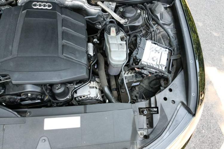 Used Audi A6L 2020 45 TFSI Prestige Dynamic Edition Engine Bay Left