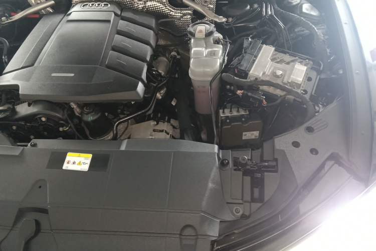 Used Audi A6L 2020 45 TFSI quattro Prestige Dynamic Edition Engine Bay Left