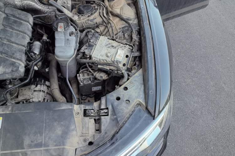 Used Audi A6L 2020 40 TFSI Luxury Dynamic Edition Engine Bay Left