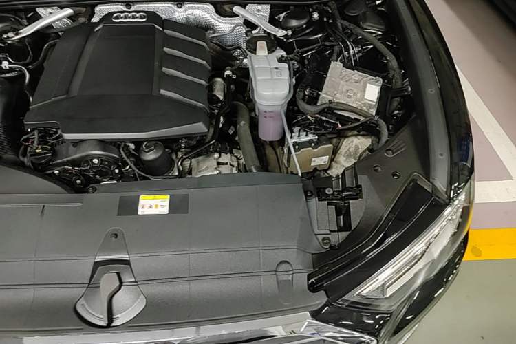 Used Audi A6L 2020 45 TFSI Prestige Dynamic Edition Engine Bay Left