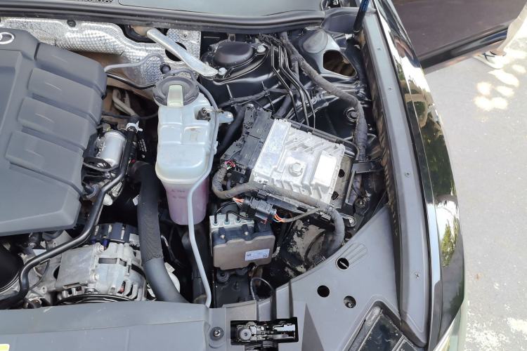 Used Audi A6L 2020 40 TFSI Luxury Dynamic Edition Engine Bay Left