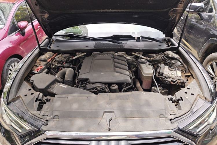 Used Audi A6L 2020 40 TFSI Luxury Dynamic Edition Engine Bay